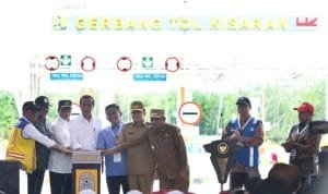 Pj Gubernur Sumut Dampingi Presiden Joko Widodo Resmikan Jalan Tol Indrapura – Kisaran IMG 20241016 230510