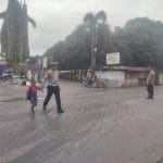 Pengaturan Lalu Lintas di Jalinsum Cikampak, Polsek Torgamba Fokus pada Keselamatan Pengguna Jalan