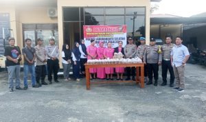 Polsek Sei Kanan Berbagi Takjil Kepada Masyarakat Di Bulan Suci Ramadhan IMG 20250310 WA0009
