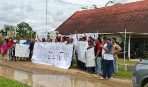 Gelar Aksi Damai, Warga Perumahan Cluster Elaeis Tagih Janji Depelover Penuhi PAM dan Bronjong IMG 20250314 WA0003