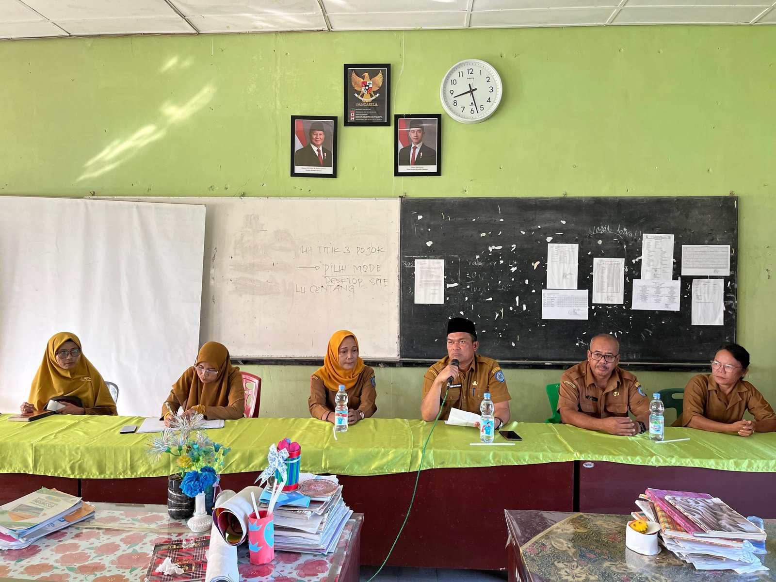 Plt Kadisdik Labuhanbatu Monitoring Ke SMPN 1 Bilah Hulu 2 IMG 20250602 WA0028 scaled