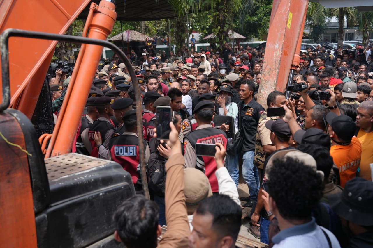 Tim gabungan Polda Sumut, Kodam I/BB dan Pemprov Sumut Rubuhkan THM Marcopolo 2 Polda Sumut