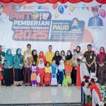 Bunda Paud Labuhanbatu Berikan Makanan Tambahan untuk Anak-Anak Tumbuh Cerdas Dan Kuat