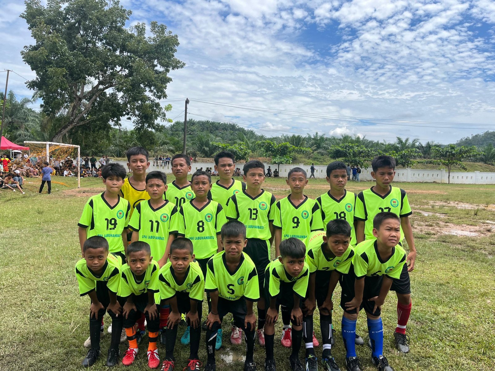 Kepling Kampung Sawah III Sigambal Lepas Anak-Anak Ikuti Turnamen Sepakbola U15 1 Kampung Sawah
