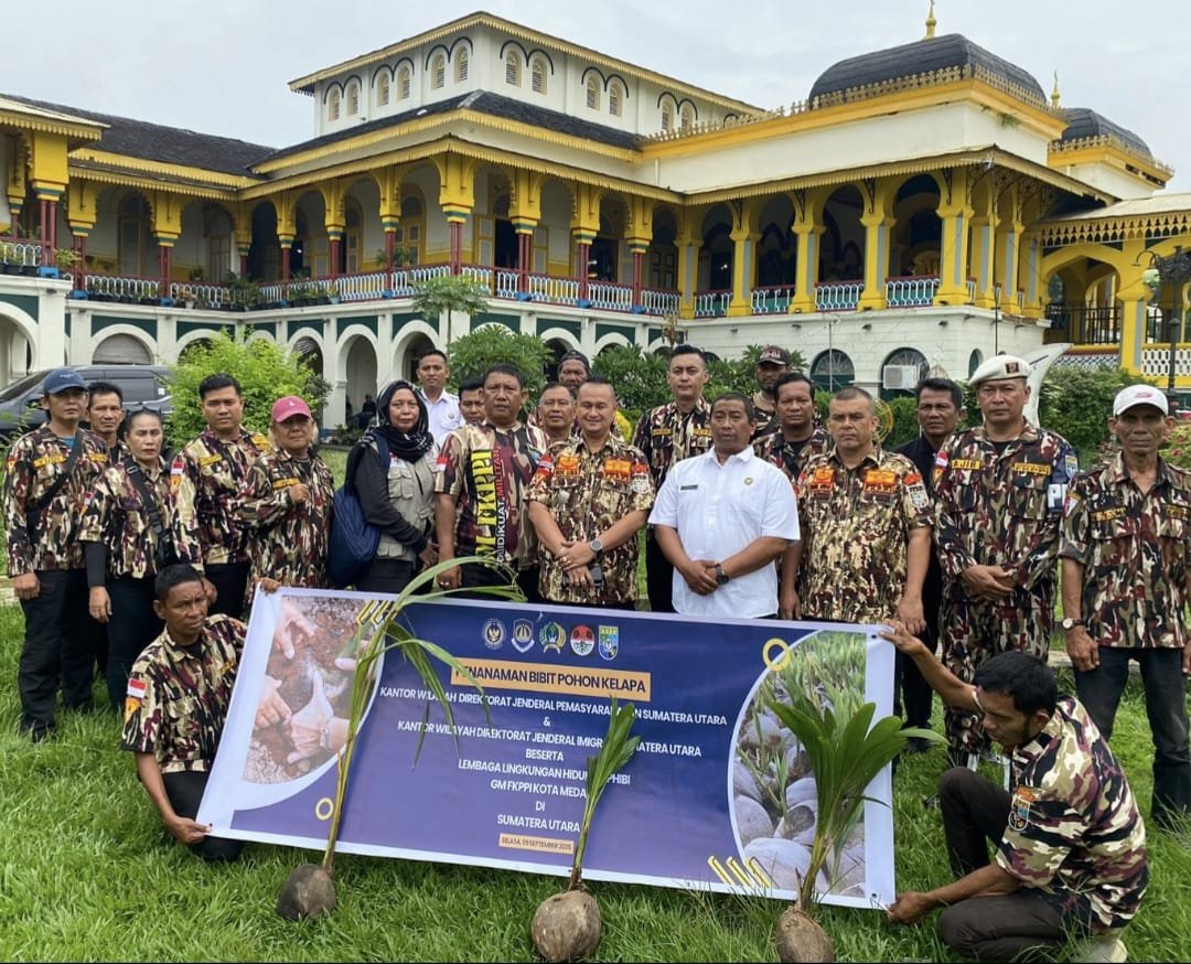 Kanwil Ditjenpas Sumut Tanam 1.940 Bibit Kelapa Dukung Program Nasional Ketahanan Pangan 1 Ditjenpas