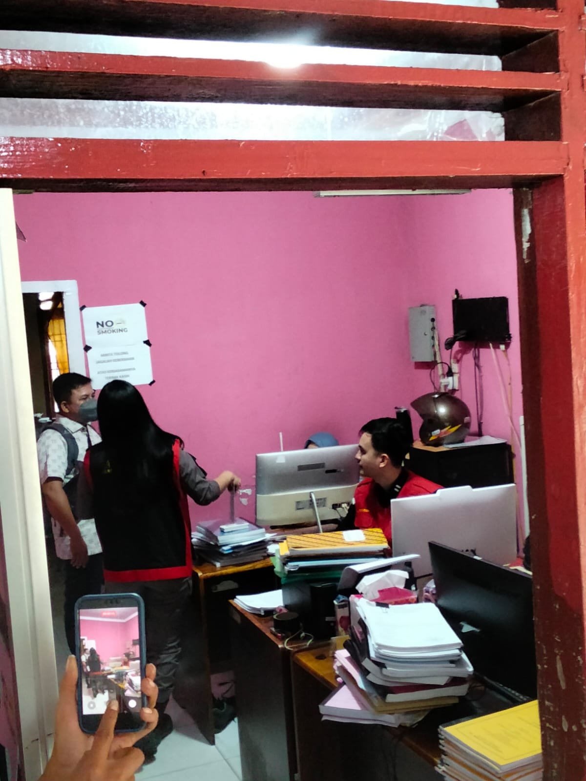 Kejari Langkat Geledah Kantor Dinas Pendidikan Terkait Korupsi Pengadaan Barang Smartboard 49 Milyar 1 Langkat