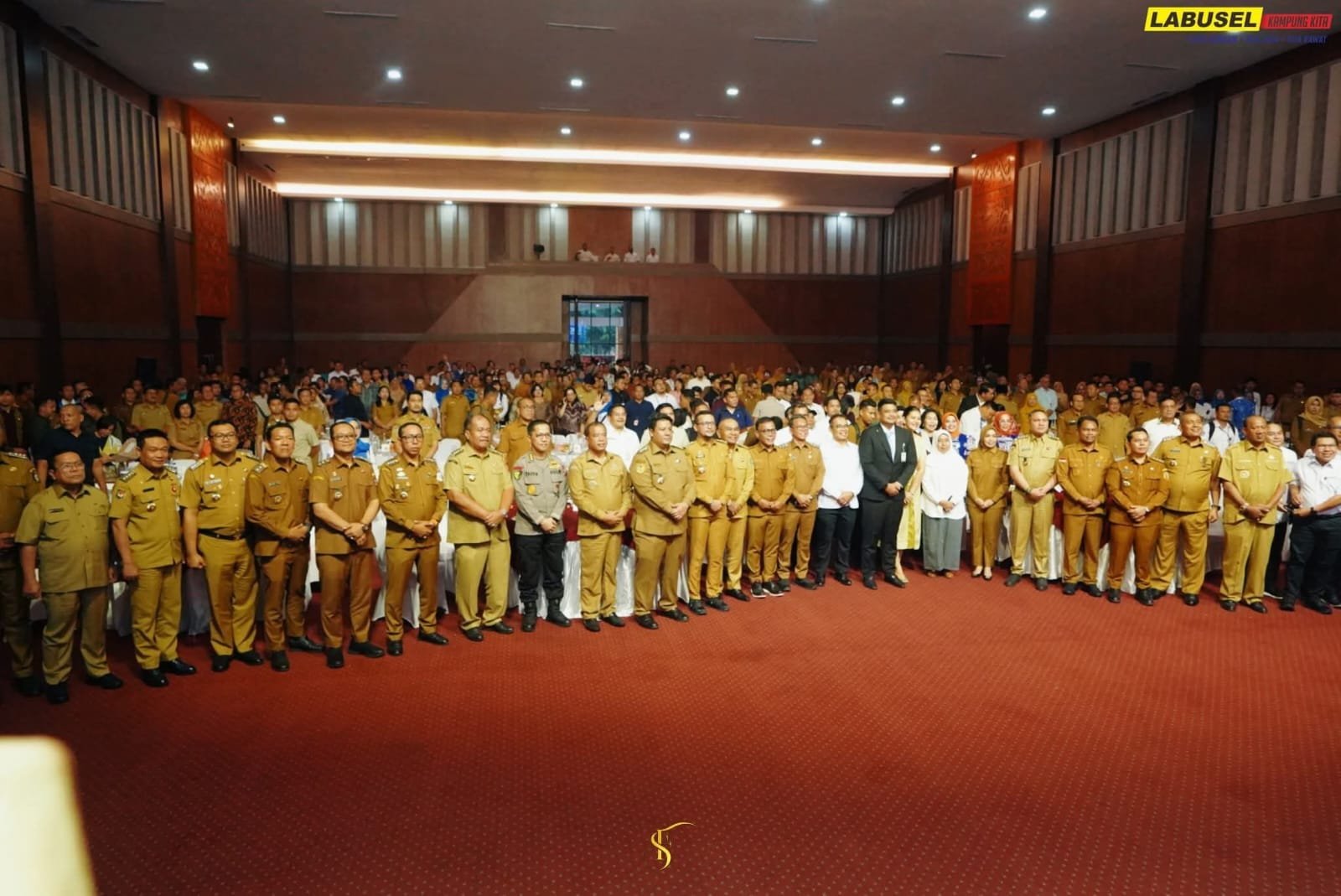 Bupati Labuhanbatu Selatan Hadiri Launching UHC Prioritas PROBIS Sumut Berkah 2 Bupati Labuhanbatu Selatan