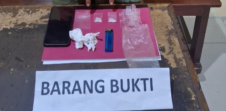Polsek Bilah Hilir Amankan Seorang Pemuda Diduga Pengedar Sabu 1 Polsek Bilah Hilir