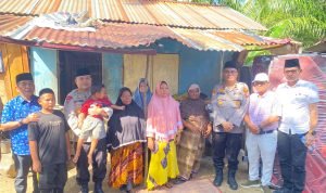Kapolres dan Wakil Bupati Labusel Bedah Rumah, Bantu Warga Kurang Mampu di Kotapinang IMG 20251001 WA0004