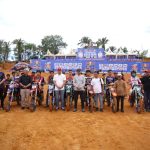 Aksi Seru di Sirkuit JNE: Super Grasstrack Piala Bupati Labusel 2025 Resmi Dimulai