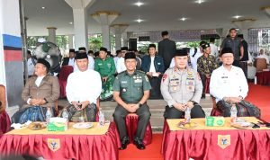Santri Hebat, Negeri Bermartabat: Kapolres Labusel Turut Khidmat di Hari Santri Nasional IMG 20251022 WA0042