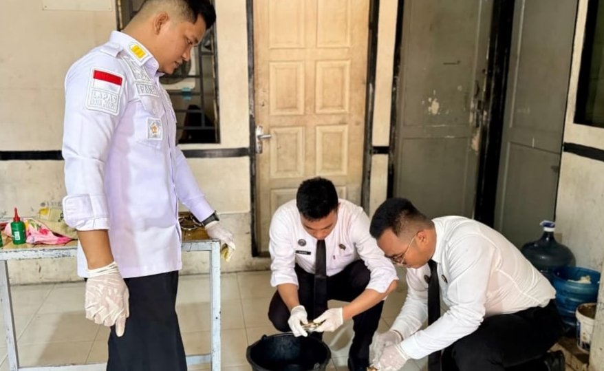 Cegah Kerawanan, Lapas Kotapinang Giat Periksa dan Rolling Gembok Kamar Warga Binaan 1 Lapas