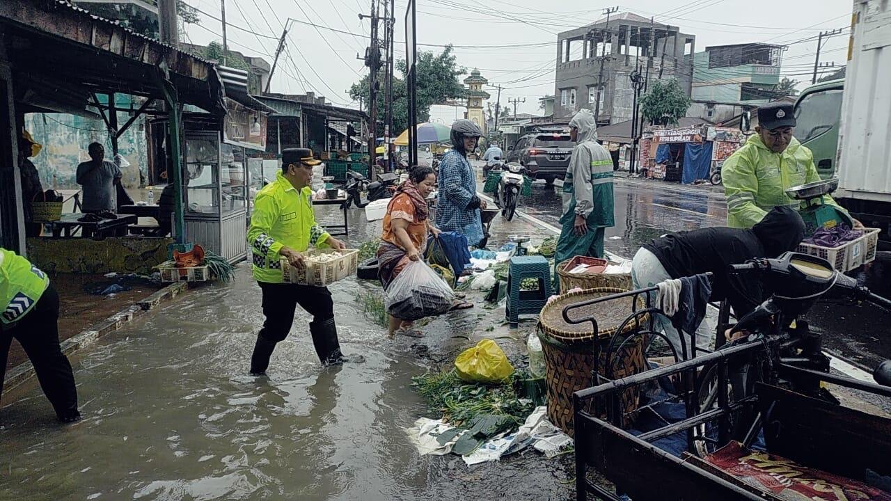 Update Terbaru Bencana Sumatera Utara: 221 Kejadian, 212 Korban, Polri Maksimalkan Penanganan di Lapangan 1 Bencana