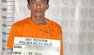 IPDA Rico Marthin Sihombing Pimpin Penggerebekan, Jaringan Sabu Bilah Hilir Runtuh! IMG 20251112 211128
