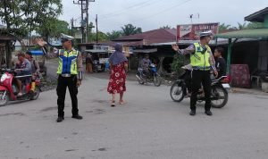 Satlantas Polres Langkat Amankan Jalur dan Arus Lalu Lintas Kunjungan Presiden RI IMG 20251213 WA0014