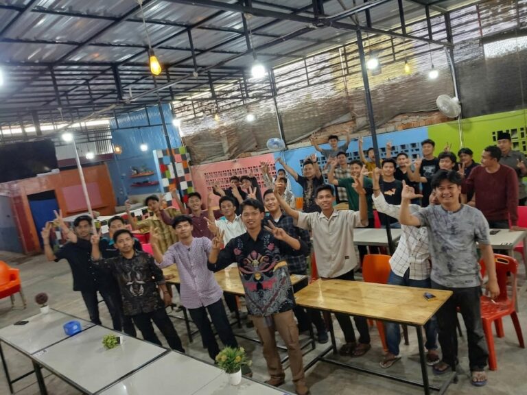 Sorot Pembangunan Infrastruktur, Pemuda dan Mahasiswa Dukung Kinerja Kadis SDMBK Medan Khairul Azmi
