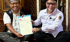 Kantor Pertanahan Labuhanbatu Serahkan Sertipikat Wakaf Masjid Dirgantara Barakna Haulah