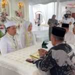 Edimin, Mantan Bupati Labusel Menyaksikan Ajudan Pribadinya Menjadi Menantu