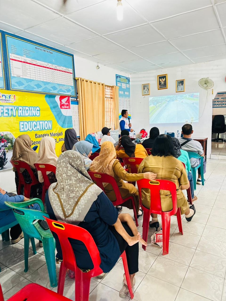 Dealer CV Indah Sakti Rantau Prapat Gelar Edukasi Safety Riding #Cari_Aman untuk Tingkatkan Kesadaran Keselamatan Berkendara 1 Indah Sakti Rantau Prapat
