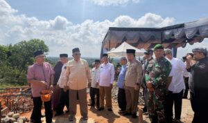 Kepala Kantor Pertanahan Labuhanbatu Ikuti Peletakan Batu Pertama Pembangunan Masjid