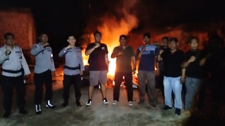 Gerak Cepat Satresnarkoba Polres Labuhanbatu, Barak Diduga Tempat Pesta Narkoba di Labura Dibumihanguskan Polres Labuhanbatu