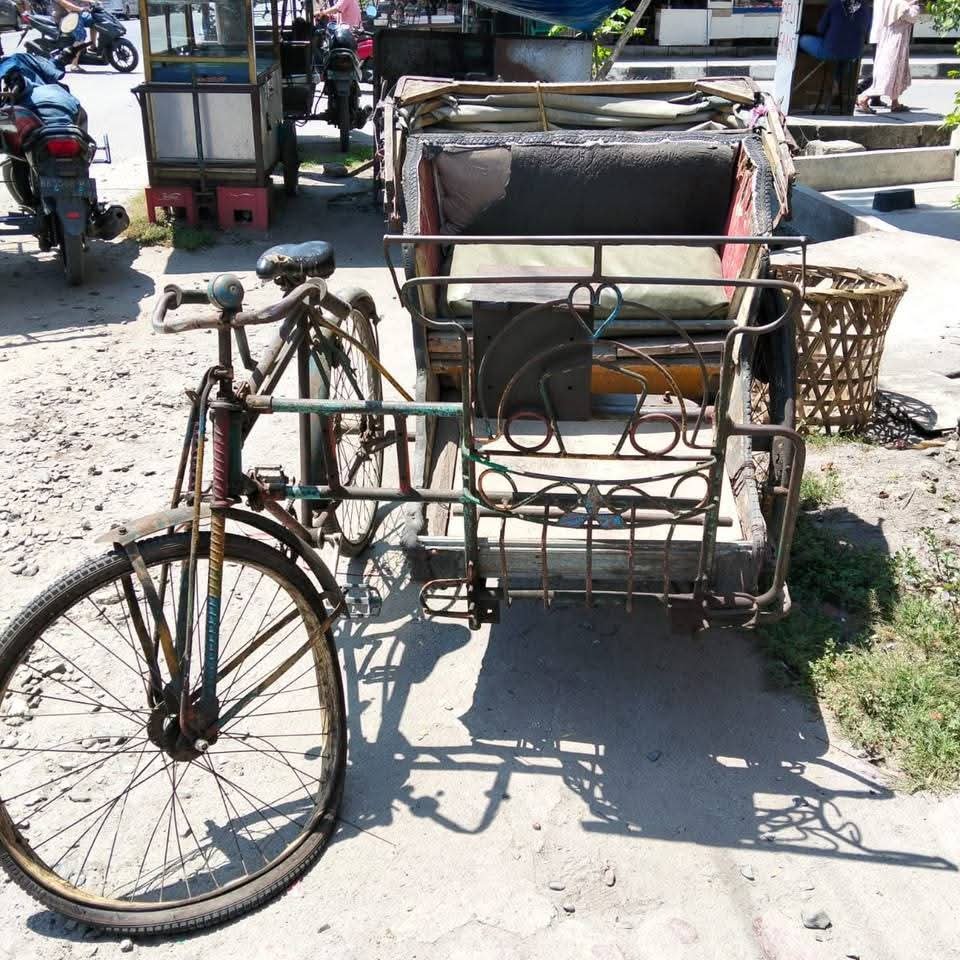 Pengayuh Becak Berusia 88 Tahun Tewas Usai Terlibat Kecelakaan dengan Truk Tronton di Jalinsum Perbaungan 1 Kecelakaan
