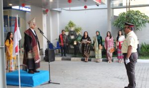Upacara HUT RI ke-81, BRI Cabang Balige Kenakan Pakaian Adat dengan Semangat Nasionalisme