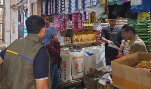 BULOG Monitoring Pasar Labuhanbatu, Stok Beras SPHP dan Minyak Goreng Aman