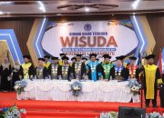 446 Lulusan ULB Resmi Diwisuda, Rektor Ingatkan Tantangan Dunia Kerja