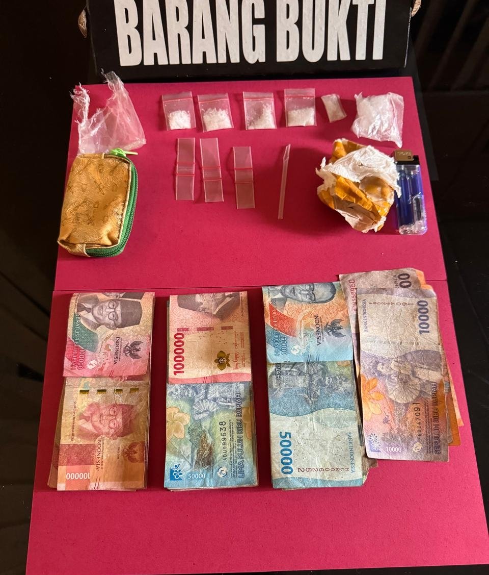 Polsek Bilah Hilir Berhasil Ungkap Sabu dalam Jumlah Signifikan, 10,45 Gram Sabu dan Uang Jutaan Rupiah Diamankan 1 Polsek Bilah Hilir