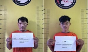 Satresnarkoba Polres Labuhanbatu Selatan Ringkus 2 Pengedar Sabu di Desa Aek Batu, Sita Barang Bukti Seberat 132,9 Gram IMG 20260313 205943