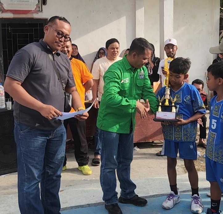Penry Nababan Tutup Volly Cup I Panai Hulu, ABBAS VC Asahan Raih Juara 1 Panai Hulu