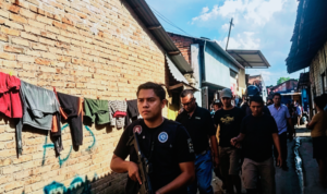 BNNP Sumut Gerebek Basis Narkoba di Gang Impian Medan, 16 Pria Diamankan