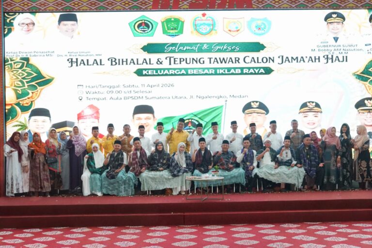 Pererat Silaturahmi, IKLAB Raya Gelar Halal Bihalal Sekaligus Tepung Tawar Calon Haji 1447 H
