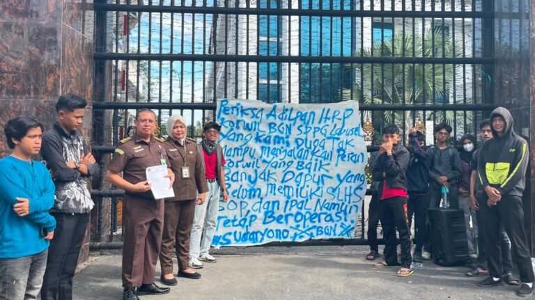 Dugaan Bobrok Dapur Program MBG Labusel, AMPK SU Geruduk Kejati Sumut Desak Periksa Korwil SPPG