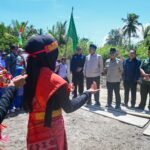 Pulihkan Sekolah Terdampak Banjir di Tapteng, Wamen Dikdasmen dan Ketum PP PERSIS Resmikan Kelas Darurat
